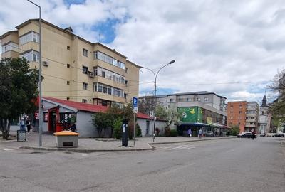 Apartament cu 3 camere decomandat, mobilat în Central - 12