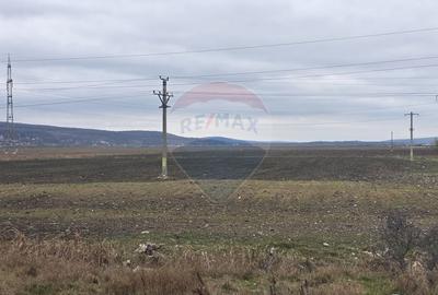 Oportunitate de investitie strategica: Teren extravilan langa Vaslui!! - 2