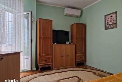 Garsonieră decomandată în Central - 7