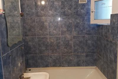 Vand apartamebt 4 camere centru Rovinar decomandat i Vand apartamebt 4 camere centru Rovinar decomandat i - 4