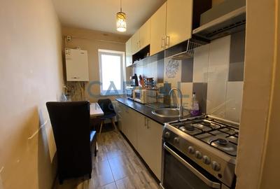 Apartament 2 camere decomandat de inchiriat - Etaj 8/10, lift nou, orientare S-E - 4