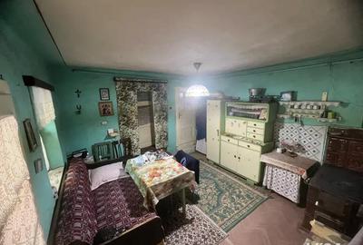 Casă cu 4 camere cu Teren 2300 Mp în Ruși - 5