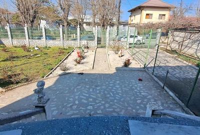 Casă cu 11 camere cu Teren 731 Mp în Sud - 1