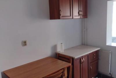 Apartament cu 2 camere decomandat în Nicolina - 2