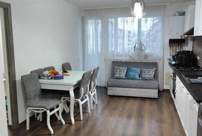 Apartament cu 3 camere decomandat în Florești - 2