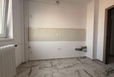 Apartament cu 3 camere decomandat în Titulescu - 11