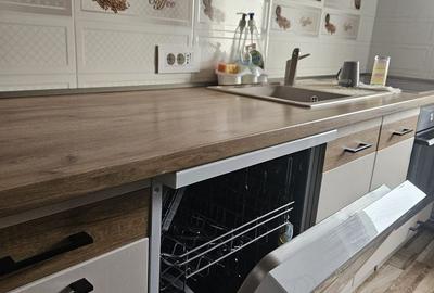 Apartament cu 3 camere decomandat, mobilat în Central - 25