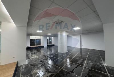 Spațiu comercial, de 156.69999694824 mp, în Piața Centrală - 7