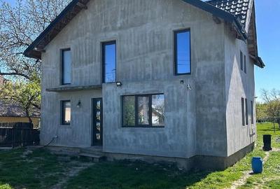 Casă cu 4 camere cu Teren 120 Mp în Țuțora - 2