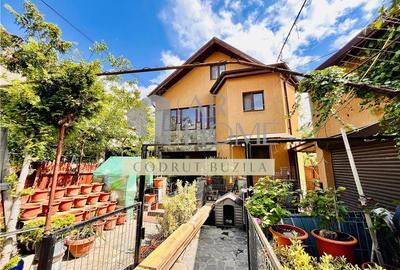Casă individuală cu 6 camere cu Teren 248 Mp în Malu Roșu - 1