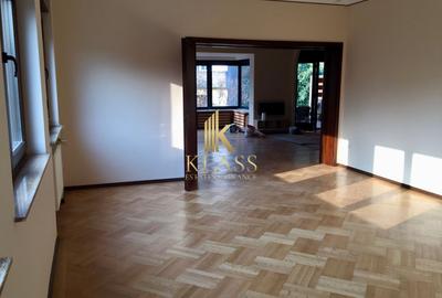 Apartament cu 5 camere semidecomandat în Romană - 3