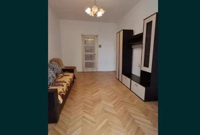 Garsonieră decomandată în Central - 1
