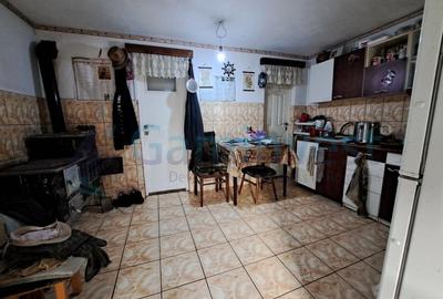 Casă individuală cu 3 camere cu Teren 2500 Mp în Poclușa de Barcău - 2