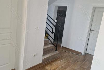 Casă cu 4 camere cu Teren 1080 Mp în Săcălaz - 4