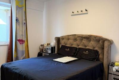 Apartament cu 2 camere decomandat, mobilat în Calea Moldovei