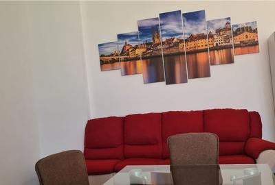 Apartament cu 2 camere decomandat în Central