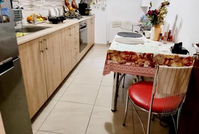 Apartament cu 2 camere decomandat în Est