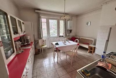 Apartament cu 3 camere decomandat în Luncă