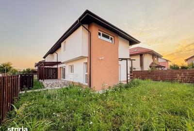 Casă cu 4 camere cu Teren 250 Mp în Săbăreni