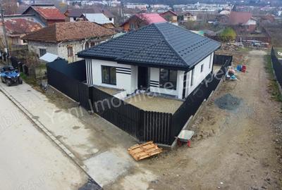 Casa noua de vanzare in Curtea de Arge?, cartier reziden?ial Marina. - 12