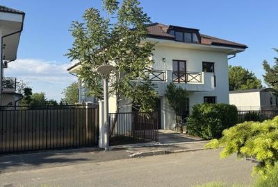 Casă cu 7 camere cu Teren 1146 Mp în Crevedia - 2