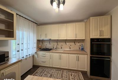 Apartament cu 3 camere decomandat, mobilat în Micro 16 - 20