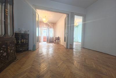 Oportunitate unică! 4 camere centru etaj 1 ideal locuință sau birou Oportunitate unică! 4 camere centru etaj 1 ideal locuință sau birou - 5