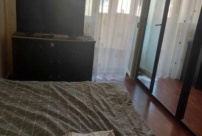Apartament cu 3 camere decomandat în Complex Studențesc - 2