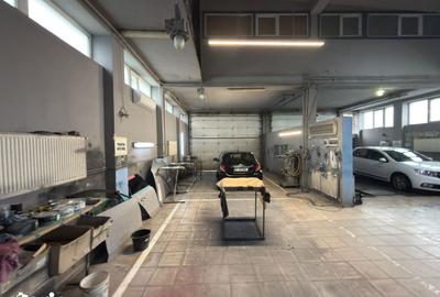 Spațiu comercial, de 250 mp, în Central - 1