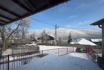 Casă cu Teren 285 Mp în Lunca Mare - 3