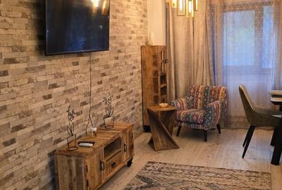 De închiriat apartament 3 camere Bulevard Decebal  metrou munci - 1