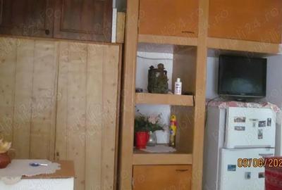 Apartament 2 camere Steaua decomandat amenajat centrala proprie - 1