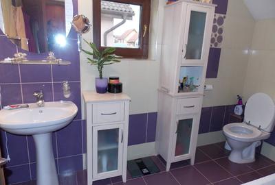 Casă cu 5 camere cu Teren 380 Mp în Central - 10