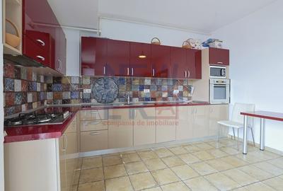 Apartament cu 9 camere decomandat, mobilat în Polonă - 12