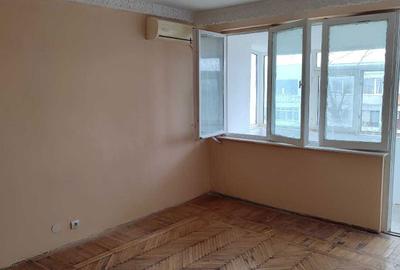 Apartament cu 3 camere semidecomandat în Siret - 5