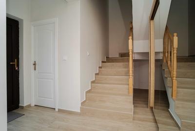 Duplex cu 4 camere cu Teren 300 Mp în Miroslava - 19