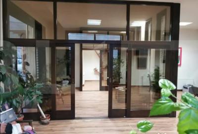 Spațiu comercial, de 93 mp, în Unirea - 6