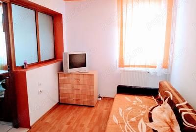 Garsonieră decomandată în Traian - 1