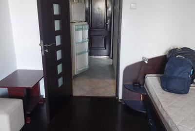 Garsonieră decomandată în Costin Georgian - 3