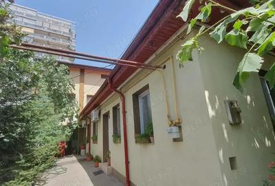 Casă cu 6 camere în Dristor - 1