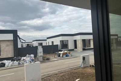 Casă cu 4 camere cu Teren 350 Mp în Berceni - 11