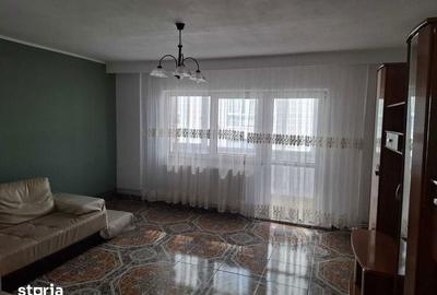 Apartament cu 3 camere decomandat în Răcădău - 1