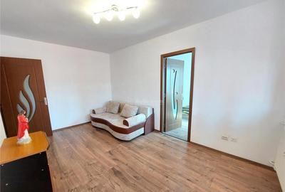 2 camere, 40 mp, etaj 4, renovat, mobilat, Micro 14 - 2