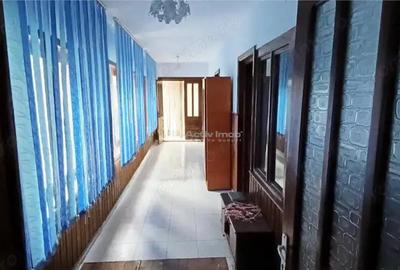 Casă cu 5 camere cu Teren 324 Mp în Berzasca - 8