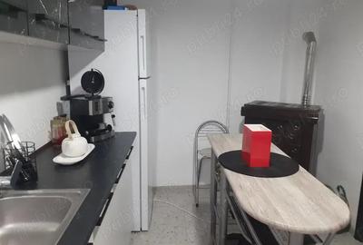 Vanzare Casa caramida, suprafata este de 200.mp., mobilata si utilata str. Grivitei - Pictor T Aman - 17