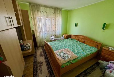 Apartament cu 3 camere decomandat în Cug - 7