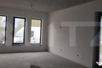 Casă cu 4 camere cu Teren 650 Mp în Livada de Bihor - 3