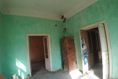 Casă cu 2 camere în Roman - 6