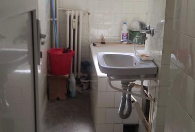 Apartament cu 3 camere semidecomandat, mobilat în Central - 6