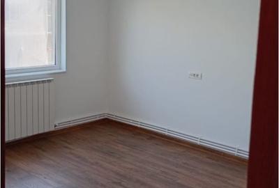 Apartament cu 3 camere decomandat în Darabani - 3